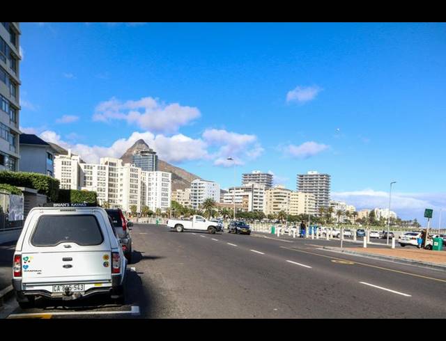 1 BEDROOM PROPERTY TO RENT IN MOUILLE POINT
